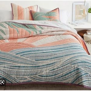 Brand New, Never Used*Full/Queen Roxy Quilt from Pottery Barn